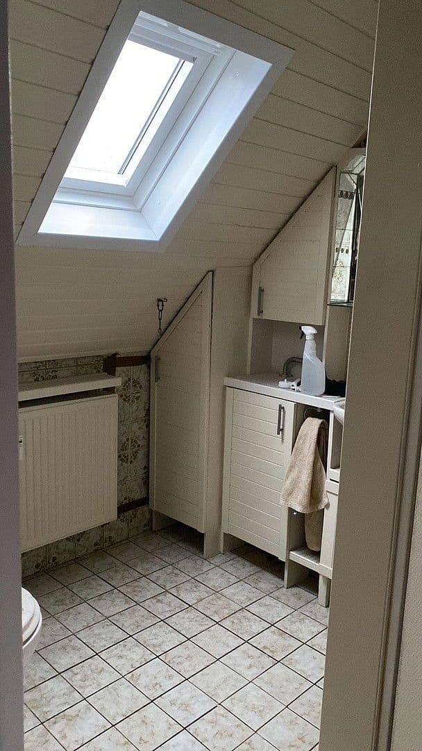 Pronájem bytu 2+1 50 m², Hürth, Severní Porýní-Vestfálsko Pronájem bytu 2+1 50 m², Hürth, Severní Porýní-Vestfálsko