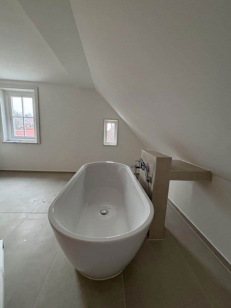 Pronájem bytu 4+1 105 m², Lorch, Bádensko-Württembersko Pronájem bytu 4+1 105 m², Lorch, Bádensko-Württembersko