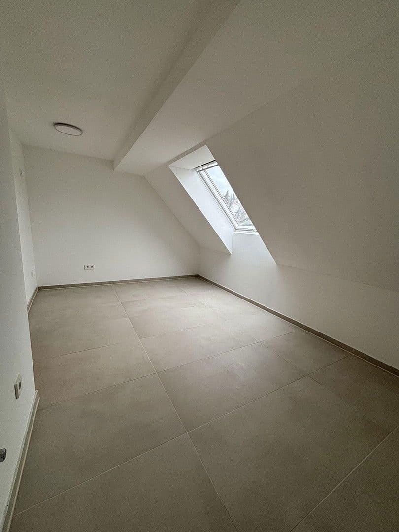 Pronájem bytu 4+1 105 m², Lorch, Bádensko-Württembersko Pronájem bytu 4+1 105 m², Lorch, Bádensko-Württembersko