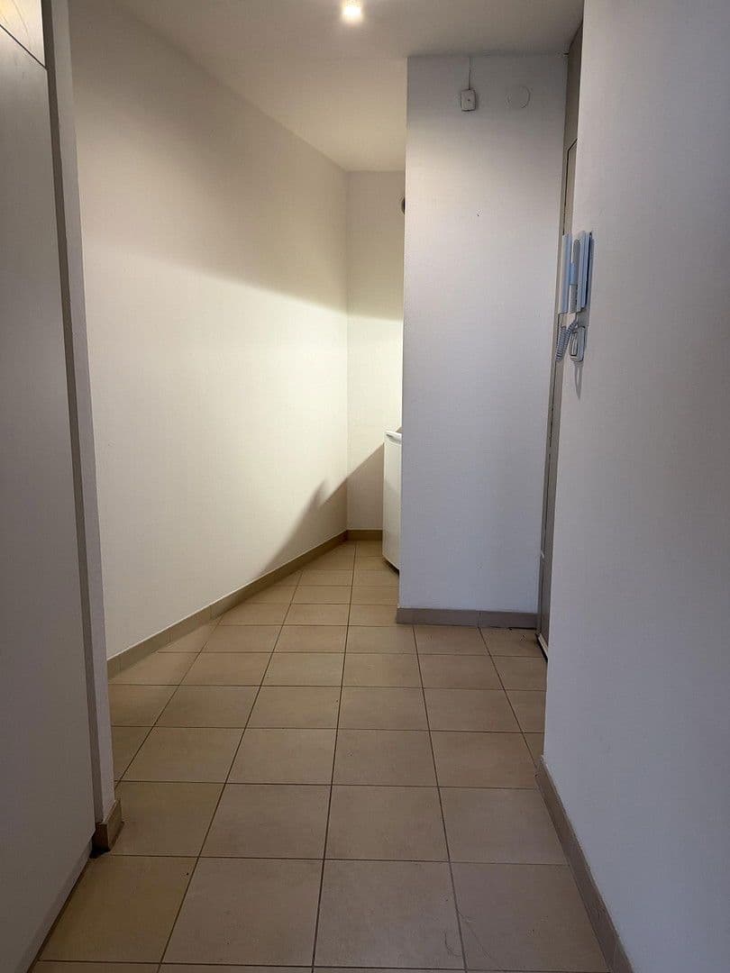 Pronájem bytu 1+1 30 m², Listseeweg 7, München, Bavorsko Pronájem bytu 1+1 30 m², Listseeweg 7, München, Bavorsko