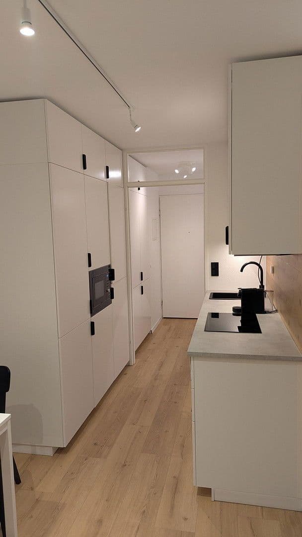 Pronájem bytu 1+1 34 m², Helene-Mayer-Ring 12, München, Bavorsko Pronájem bytu 1+1 34 m², Helene-Mayer-Ring 12, München, Bavorsko