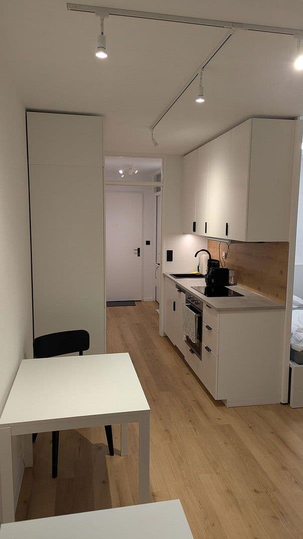 Pronájem bytu 1+1 34 m², Helene-Mayer-Ring 12, München, Bavorsko Pronájem bytu 1+1 34 m², Helene-Mayer-Ring 12, München, Bavorsko