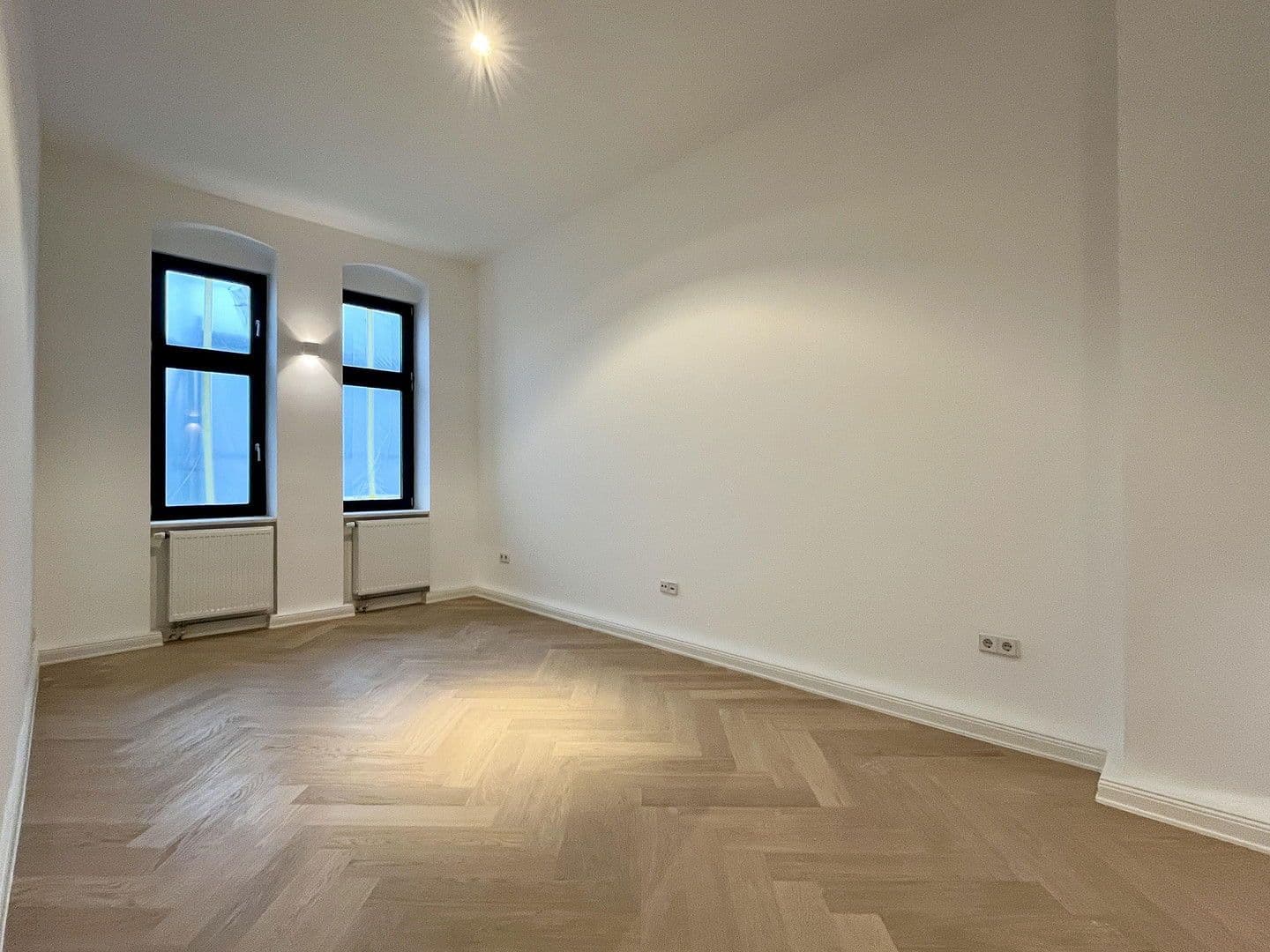 Pronájem bytu 3+1 62 m², Schöneberger Str. 9, Berlin, Berlín Pronájem bytu 3+1 62 m², Schöneberger Str. 9, Berlin, Berlín