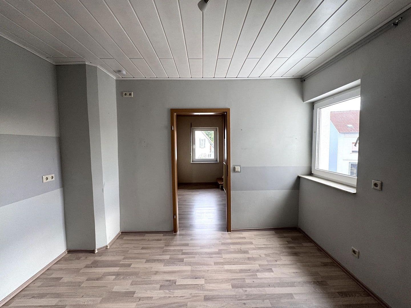 Prodej domu 124 m², pozemek 339 m², Karbachstr. 2, Neuwied, Porýní-Falc Prodej domu 124 m², pozemek 339 m², Karbachstr. 2, Neuwied, Porýní-Falc