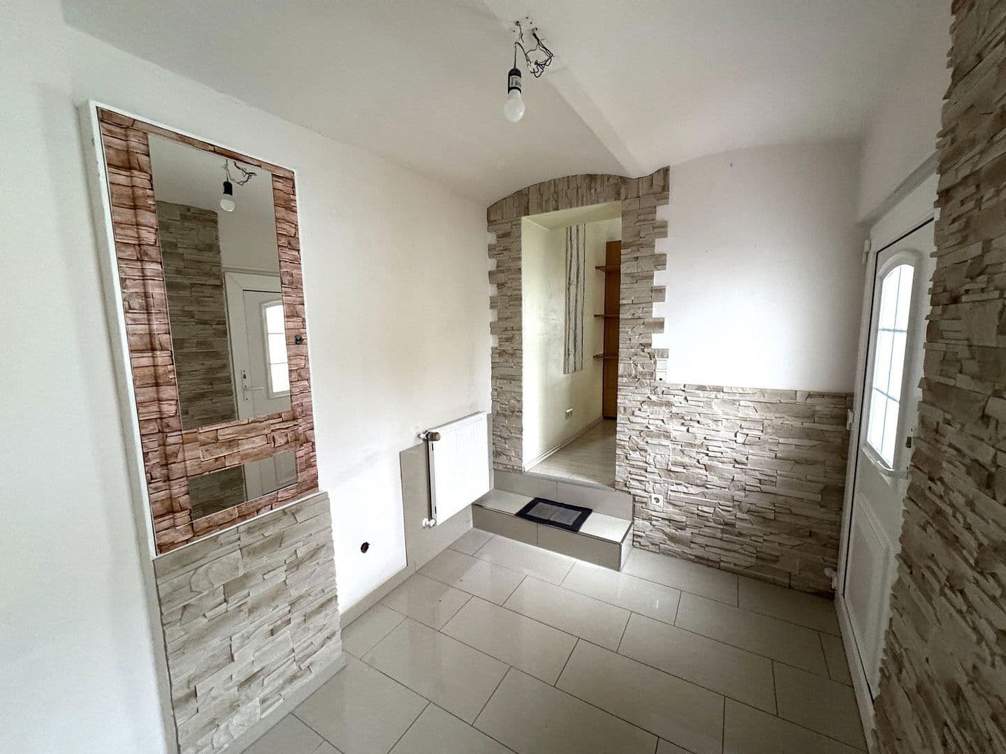 Prodej domu 124 m², pozemek 339 m², Karbachstr. 2, Neuwied, Porýní-Falc Prodej domu 124 m², pozemek 339 m², Karbachstr. 2, Neuwied, Porýní-Falc