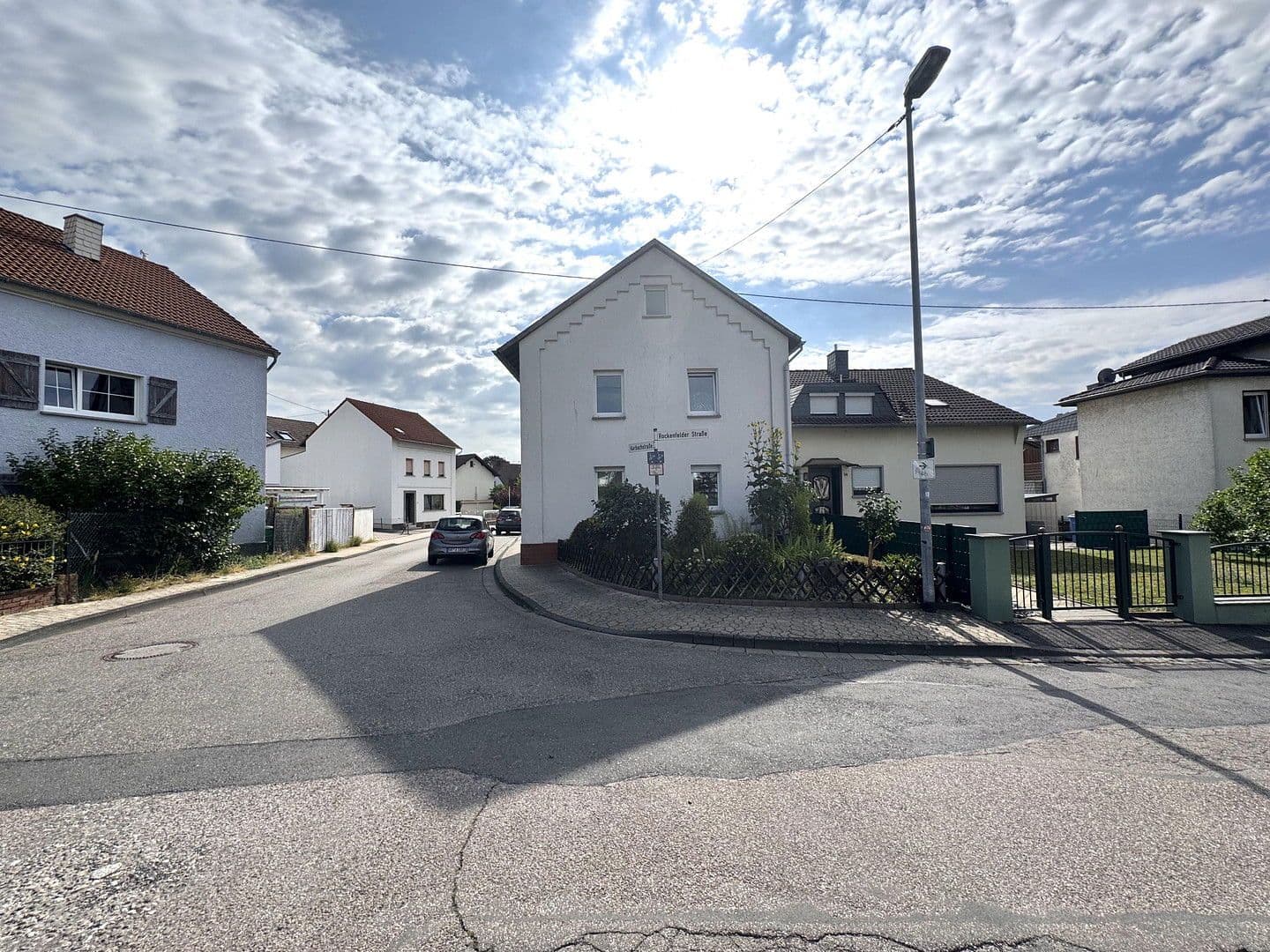 Prodej domu 124 m², pozemek 339 m², Karbachstr. 2, Neuwied, Porýní-Falc Prodej domu 124 m², pozemek 339 m², Karbachstr. 2, Neuwied, Porýní-Falc
