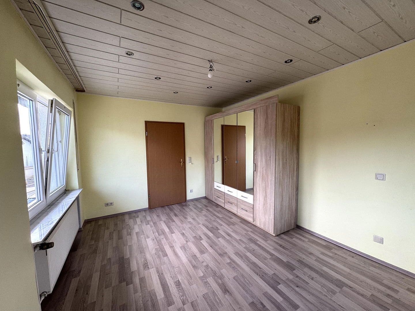 Prodej domu 124 m², pozemek 339 m², Karbachstr. 2, Neuwied, Porýní-Falc Prodej domu 124 m², pozemek 339 m², Karbachstr. 2, Neuwied, Porýní-Falc