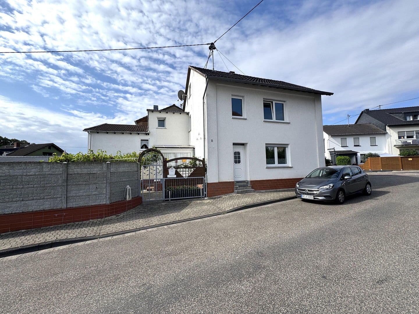 Prodej domu 124 m², pozemek 339 m², Karbachstr. 2, Neuwied, Porýní-Falc Prodej domu 124 m², pozemek 339 m², Karbachstr. 2, Neuwied, Porýní-Falc