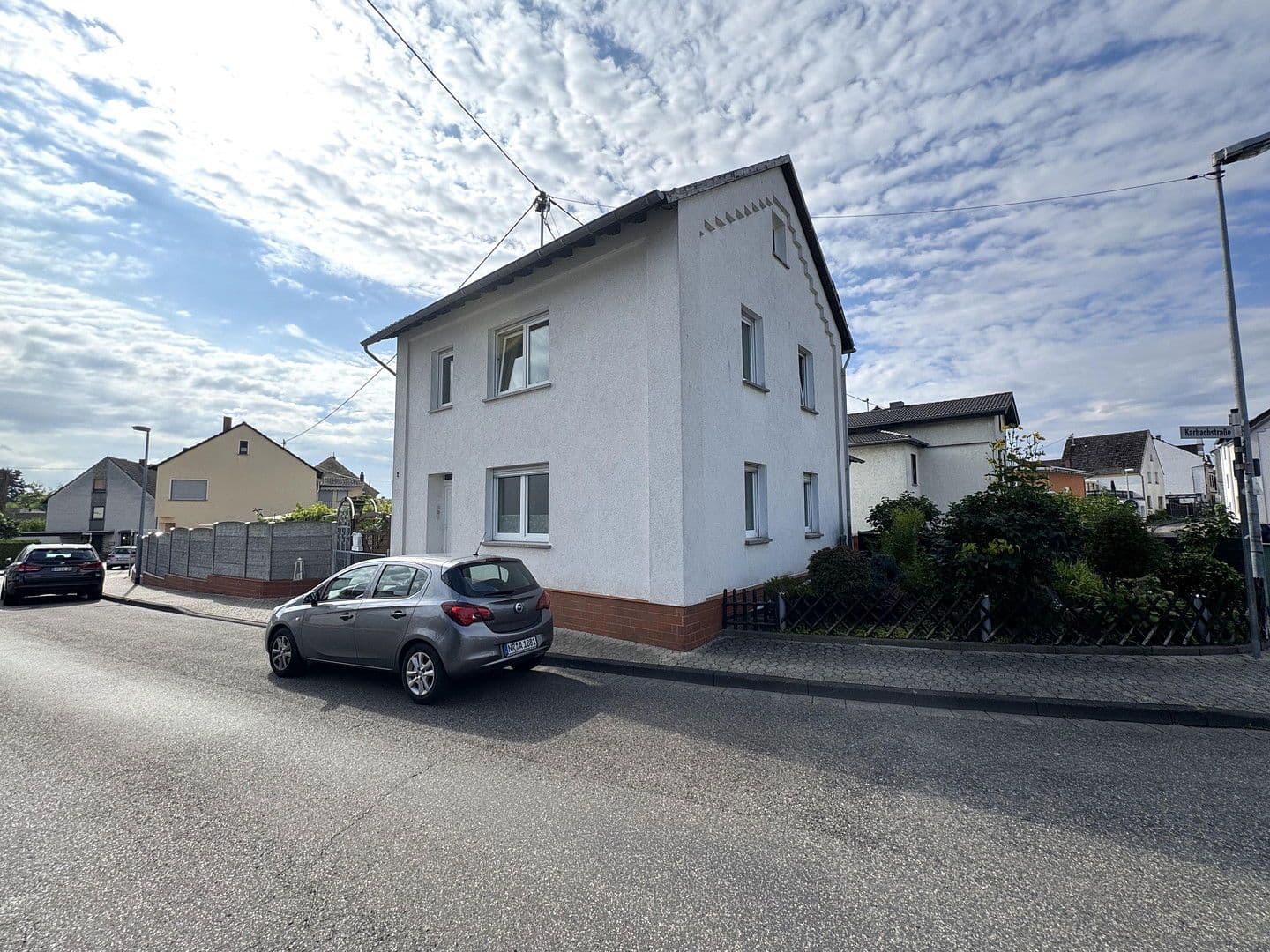 Prodej domu 124 m², pozemek 339 m², Karbachstr. 2, Neuwied, Porýní-Falc Prodej domu 124 m², pozemek 339 m², Karbachstr. 2, Neuwied, Porýní-Falc