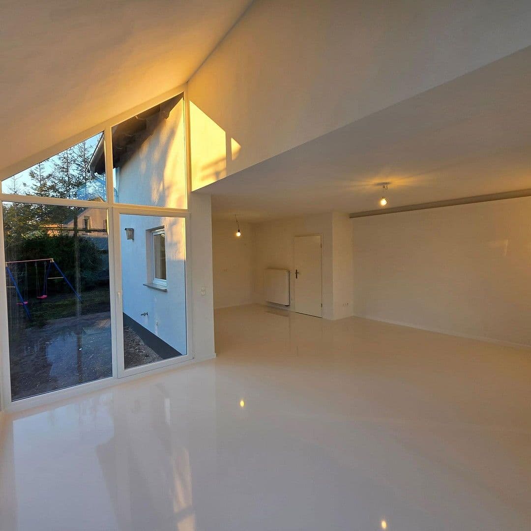 Prodej domu 121 m², pozemek 554 m², Deumener Weg 1, Hohenmölsen, Sasko-Anhaltsko Prodej domu 121 m², pozemek 554 m², Deumener Weg 1, Hohenmölsen, Sasko-Anhaltsko