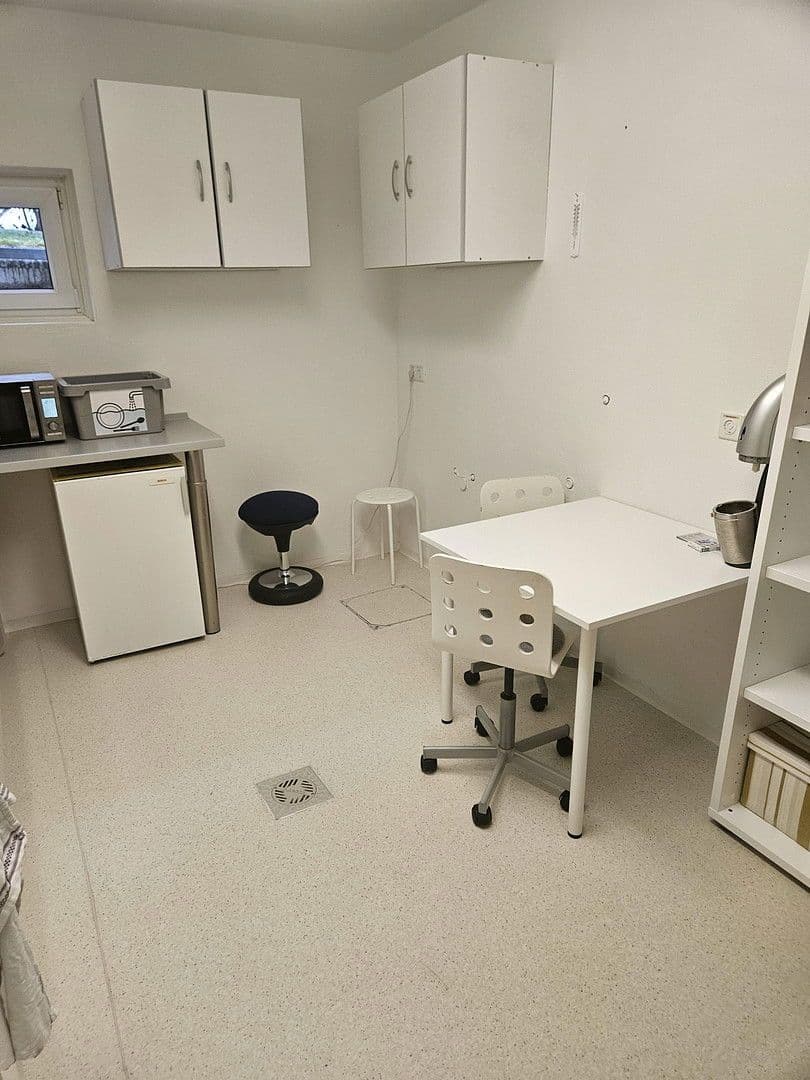 Pronájem kanceláře 80 m², Lehenbuckl 39, Lenting, Bavorsko Pronájem kanceláře 80 m², Lehenbuckl 39, Lenting, Bavorsko