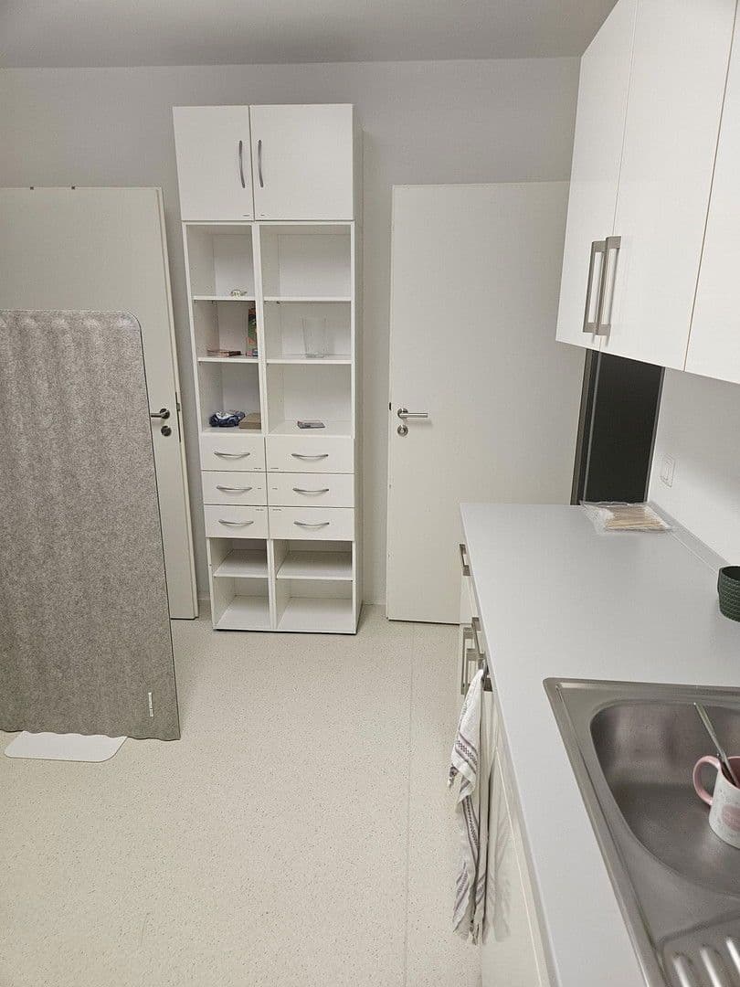 Pronájem kanceláře 80 m², Lehenbuckl 39, Lenting, Bavorsko Pronájem kanceláře 80 m², Lehenbuckl 39, Lenting, Bavorsko