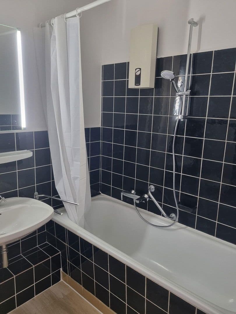 Pronájem bytu 1+1 32 m², Habichthof 11, Flensburg, Šlesvicko-Holštýnsko Pronájem bytu 1+1 32 m², Habichthof 11, Flensburg, Šlesvicko-Holštýnsko