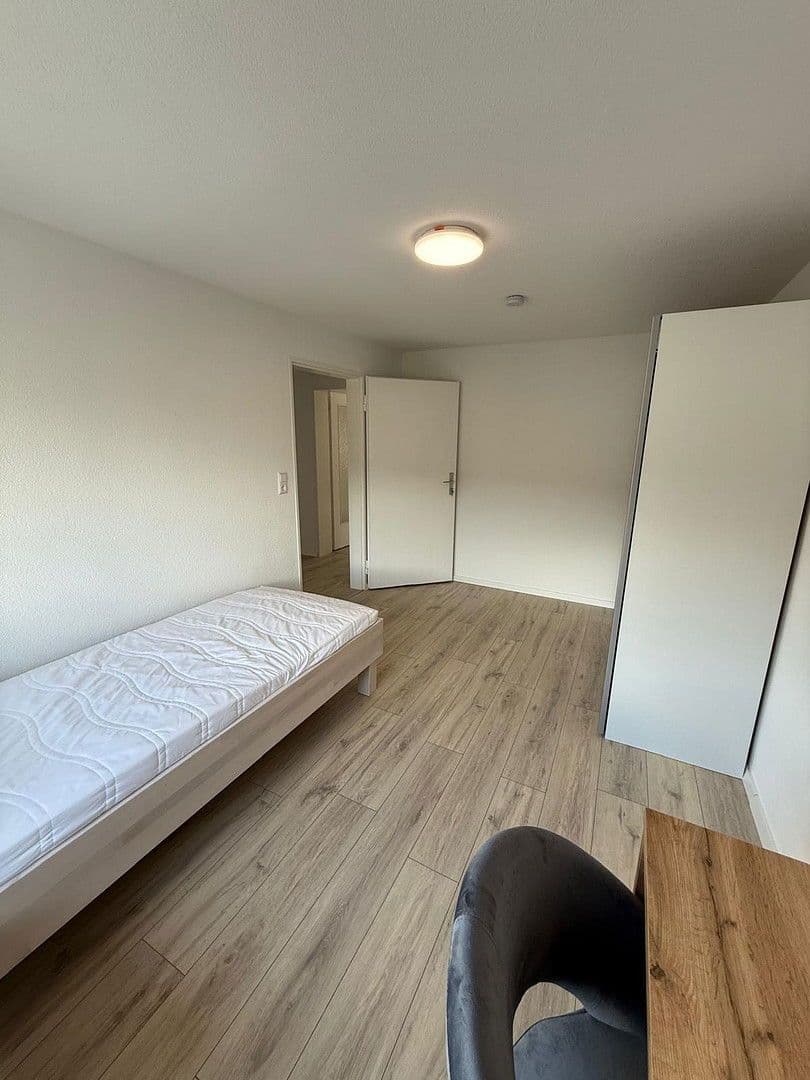 Prodej bytu 3+1 68 m², Trifelsstraße 79, Ludwigshafen, Porýní-Falc Prodej bytu 3+1 68 m², Trifelsstraße 79, Ludwigshafen, Porýní-Falc