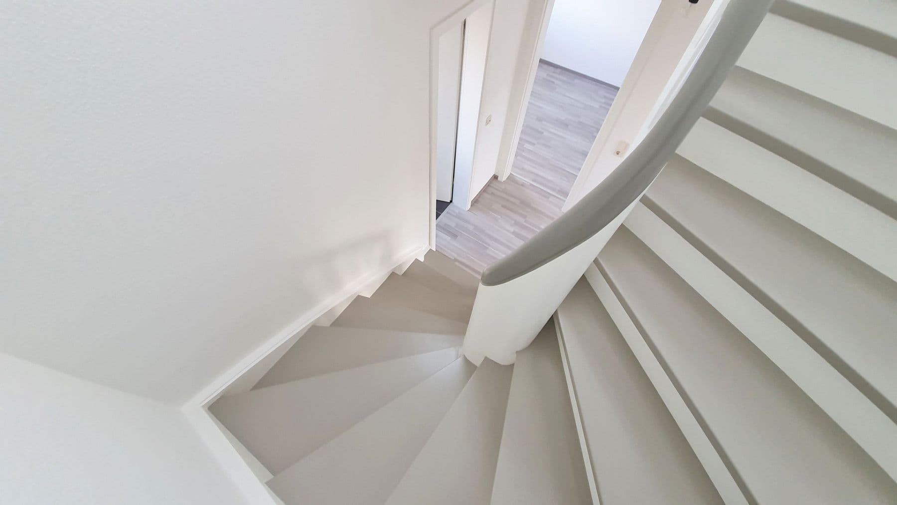 Pronájem domu 100 m², pozemek 180 m², Peine, Dolní Sasko Pronájem domu 100 m², pozemek 180 m², Peine, Dolní Sasko