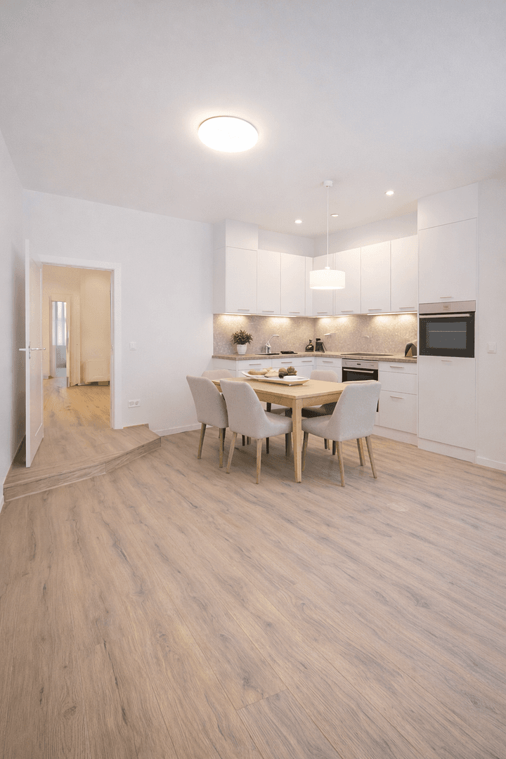 Prodej bytu 3+1 79 m², Schillerstraße, München, Bavorsko Prodej bytu 3+1 79 m², Schillerstraße, München, Bavorsko