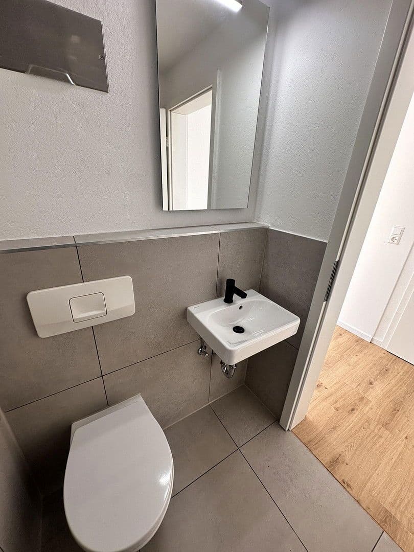 Pronájem kanceláře 20 m², Jettingerstr. 36, Herrenberg, Bádensko-Württembersko Pronájem kanceláře 20 m², Jettingerstr. 36, Herrenberg, Bádensko-Württembersko