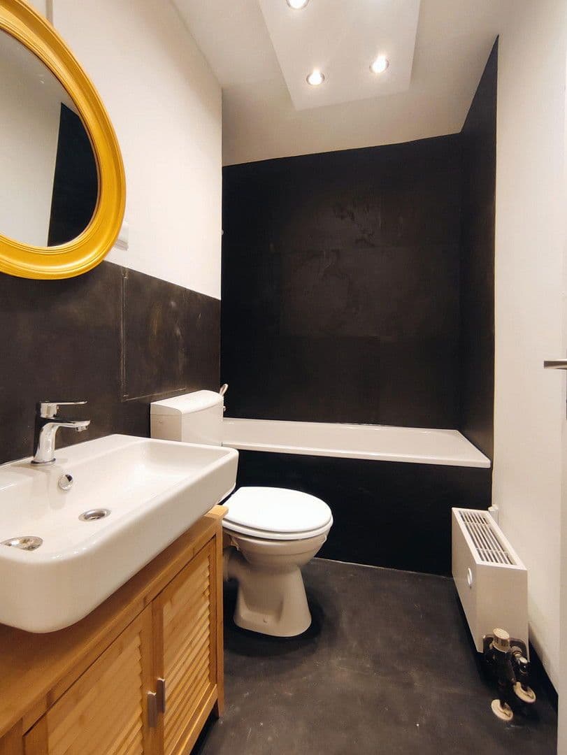 Prodej bytu 1+1 29 m², Münsterstr. 8, Mainz, Porýní-Falc Prodej bytu 1+1 29 m², Münsterstr. 8, Mainz, Porýní-Falc