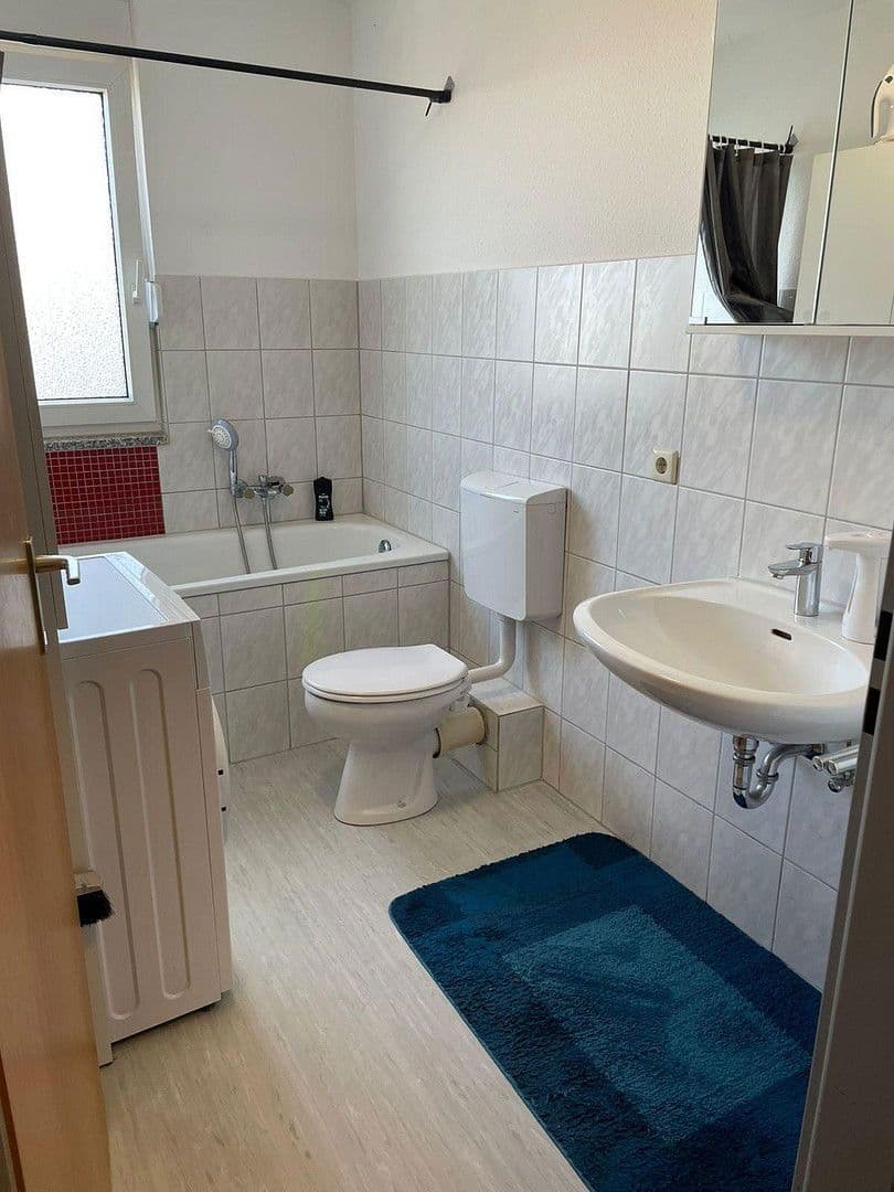 Pronájem bytu 2+1 55 m², Pfarrer-Linzbach-Str. 12, Nörvenich, Severní Porýní-Vestfálsko Pronájem bytu 2+1 55 m², Pfarrer-Linzbach-Str. 12, Nörvenich, Severní Porýní-Vestfálsko