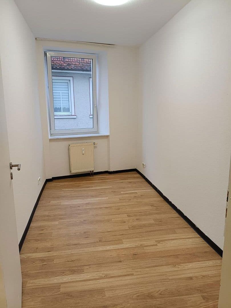 Pronájem bytu 3+1 78 m², Ludwigstraße 35, Bad Brückenau, Bavorsko Pronájem bytu 3+1 78 m², Ludwigstraße 35, Bad Brückenau, Bavorsko