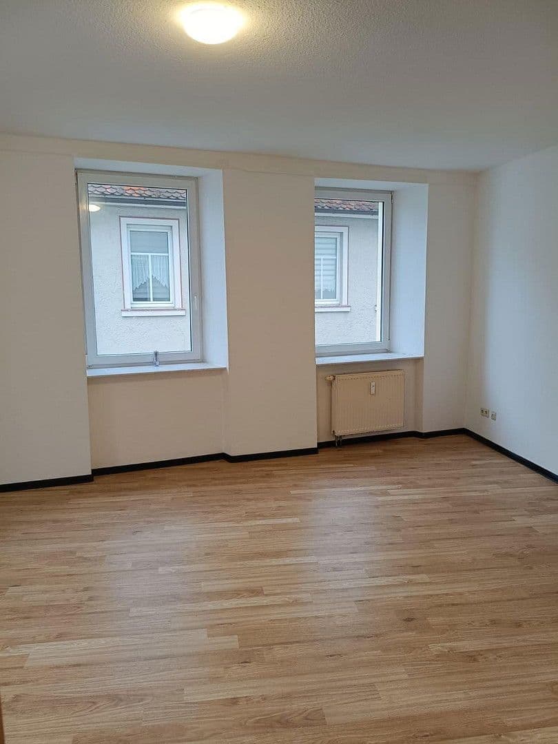 Pronájem bytu 3+1 78 m², Ludwigstraße 35, Bad Brückenau, Bavorsko Pronájem bytu 3+1 78 m², Ludwigstraße 35, Bad Brückenau, Bavorsko