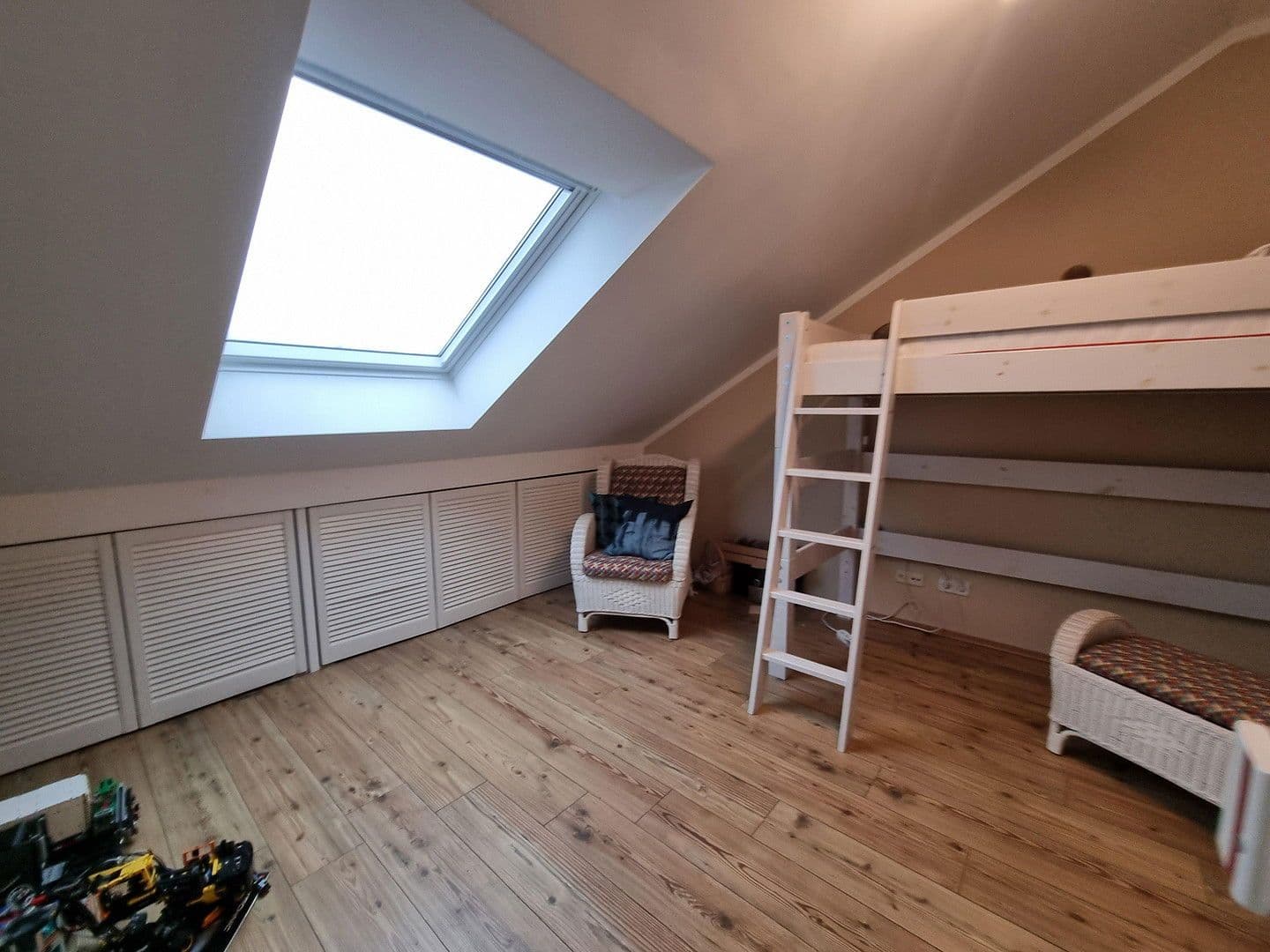 Prodej domu 119 m², pozemek 168 m², Hennigsdorf, Braniborsko Prodej domu 119 m², pozemek 168 m², Hennigsdorf, Braniborsko