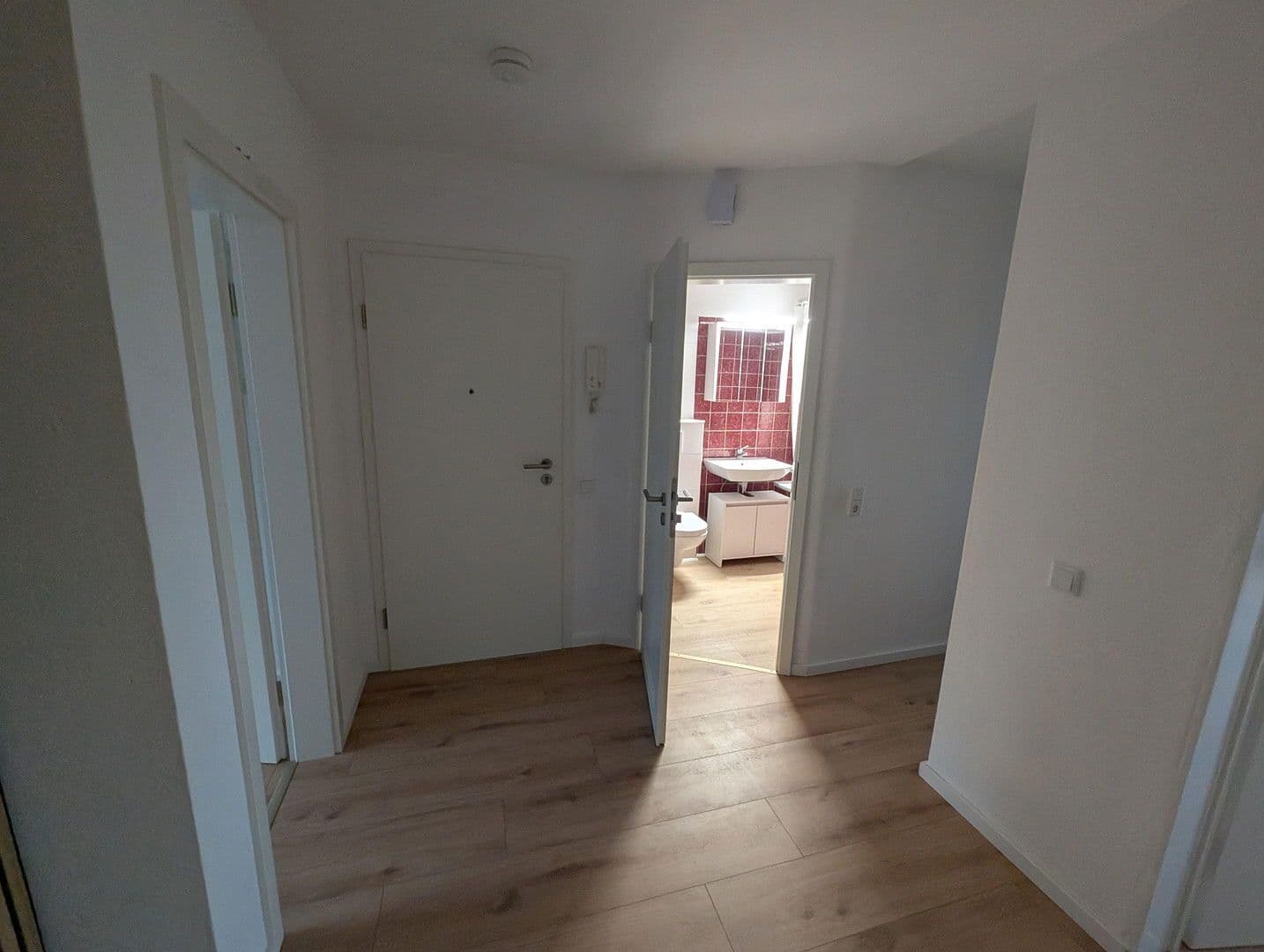Pronájem bytu 3+1 72 m², Von-Leibniz-Str. 14, Erftstadt, Severní Porýní-Vestfálsko Pronájem bytu 3+1 72 m², Von-Leibniz-Str. 14, Erftstadt, Severní Porýní-Vestfálsko