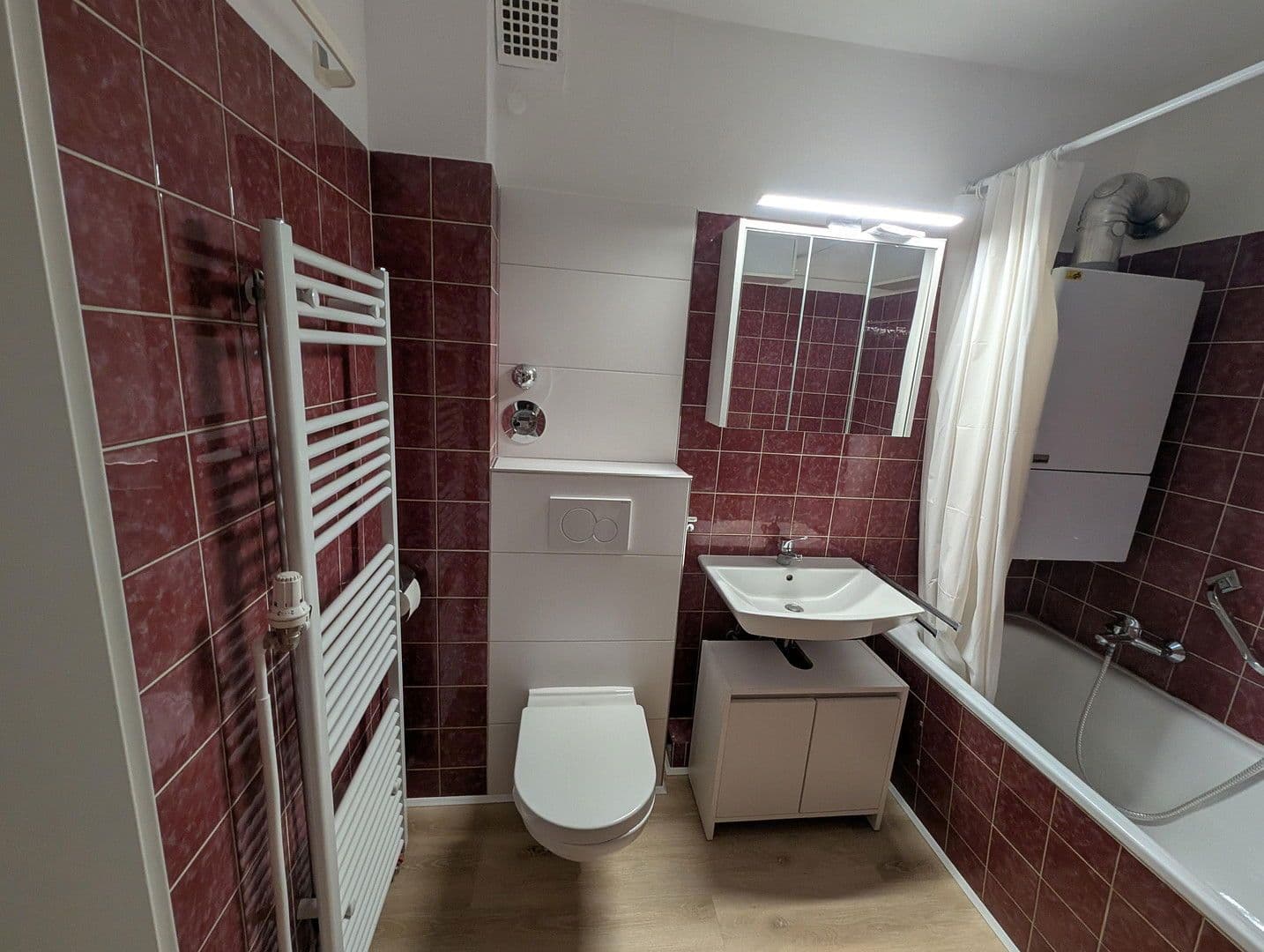 Pronájem bytu 3+1 72 m², Von-Leibniz-Str. 14, Erftstadt, Severní Porýní-Vestfálsko Pronájem bytu 3+1 72 m², Von-Leibniz-Str. 14, Erftstadt, Severní Porýní-Vestfálsko