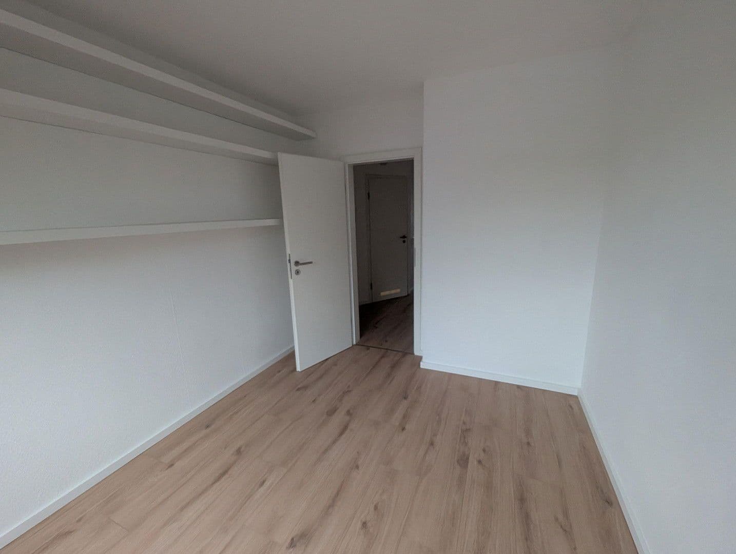 Pronájem bytu 3+1 72 m², Von-Leibniz-Str. 14, Erftstadt, Severní Porýní-Vestfálsko Pronájem bytu 3+1 72 m², Von-Leibniz-Str. 14, Erftstadt, Severní Porýní-Vestfálsko