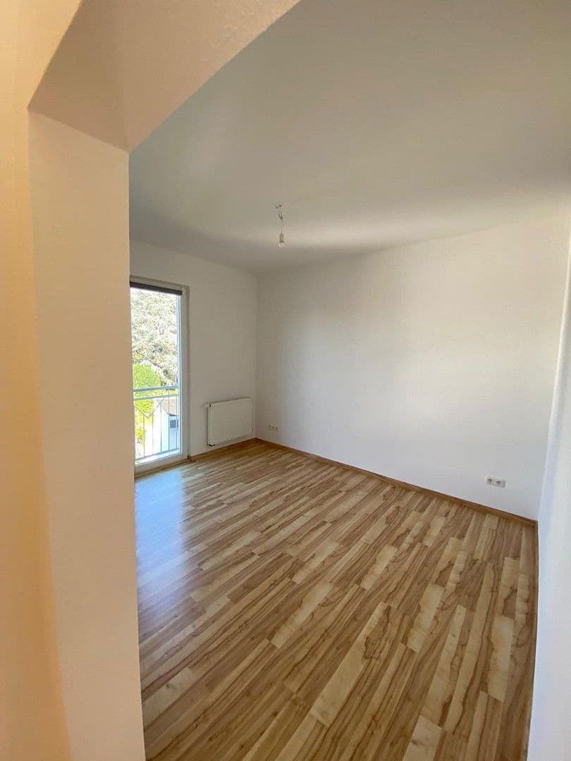 Pronájem bytu 3+1 60 m², Bergstraße 23, Bad Vilbel, Hessen Pronájem bytu 3+1 60 m², Bergstraße 23, Bad Vilbel, Hessen
