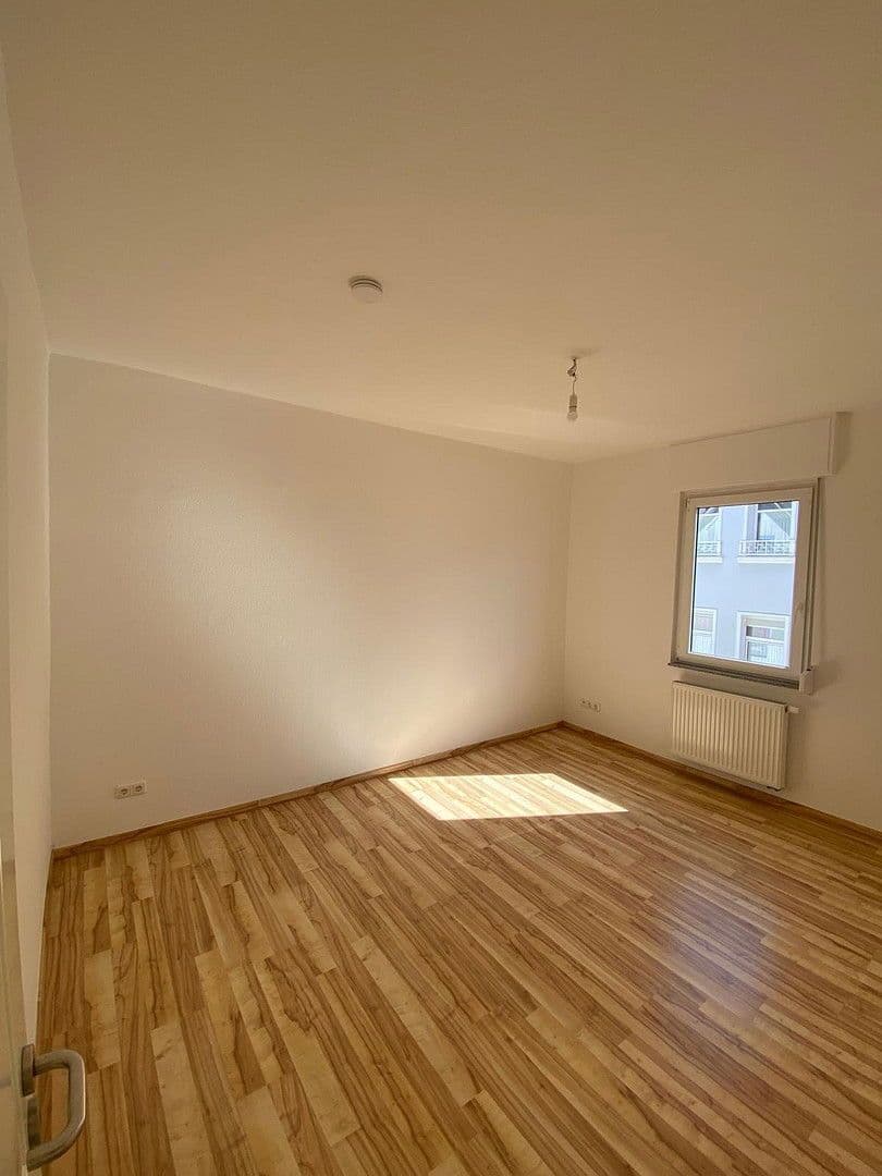 Pronájem bytu 3+1 60 m², Bergstraße 23, Bad Vilbel, Hessen Pronájem bytu 3+1 60 m², Bergstraße 23, Bad Vilbel, Hessen