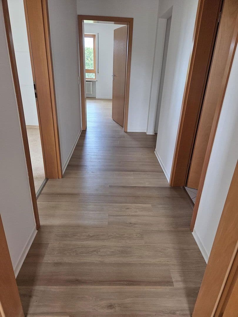 Pronájem bytu 3+1 72 m², Groß Kreutz (Havel), Braniborsko Pronájem bytu 3+1 72 m², Groß Kreutz (Havel), Braniborsko