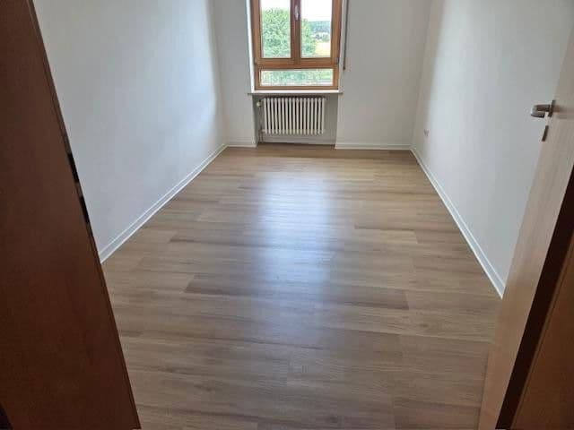 Pronájem bytu 3+1 72 m², Groß Kreutz (Havel), Braniborsko Pronájem bytu 3+1 72 m², Groß Kreutz (Havel), Braniborsko