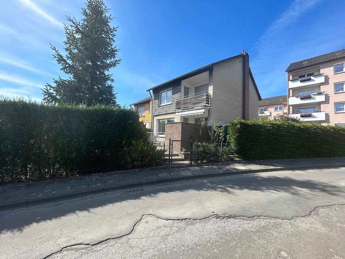 Prodej domu 110 m², pozemek 366 m², Houbenstraße 31, Hagen, Severní Porýní-Vestfálsko Prodej domu 110 m², pozemek 366 m², Houbenstraße 31, Hagen, Severní Porýní-Vestfálsko