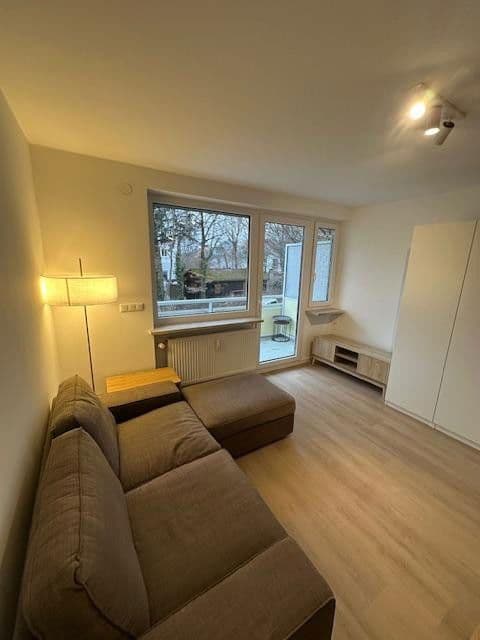 Pronájem bytu 1+1 33 m², Aidenbachstr. 102a, München, Bavorsko Pronájem bytu 1+1 33 m², Aidenbachstr. 102a, München, Bavorsko