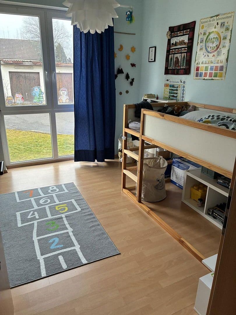 Pronájem bytu 4+1 94 m², Römerweg 33, Schömberg, Bádensko-Württembersko Pronájem bytu 4+1 94 m², Römerweg 33, Schömberg, Bádensko-Württembersko