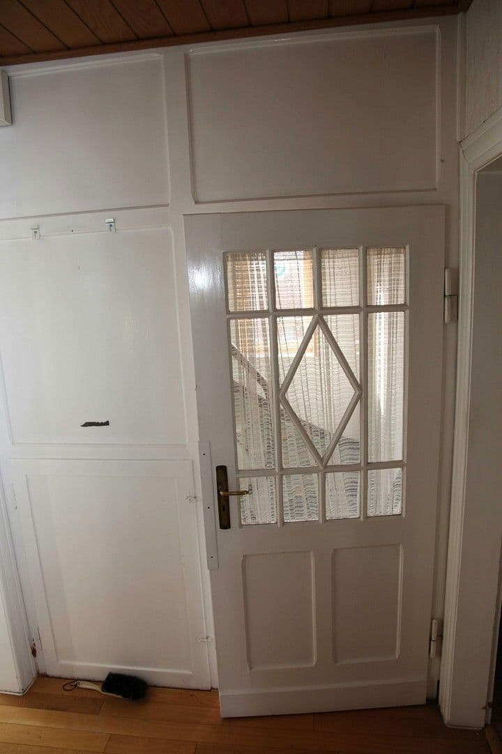 Prodej domu 185 m², pozemek 1.348 m², Lippstädter Straße 18, Erwitte, Severní Porýní-Vestfálsko Prodej domu 185 m², pozemek 1.348 m², Lippstädter Straße 18, Erwitte, Severní Porýní-Vestfálsko