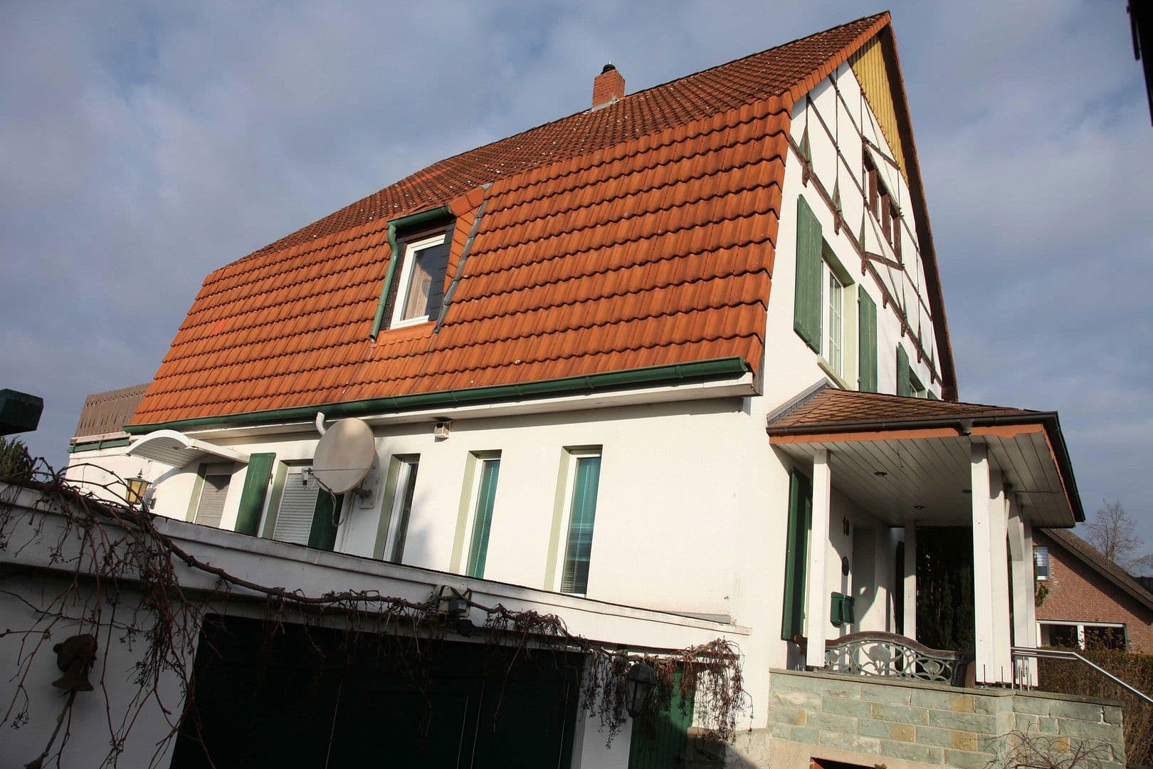 Prodej domu 185 m², pozemek 1.348 m², Lippstädter Straße 18, Erwitte, Severní Porýní-Vestfálsko Prodej domu 185 m², pozemek 1.348 m², Lippstädter Straße 18, Erwitte, Severní Porýní-Vestfálsko