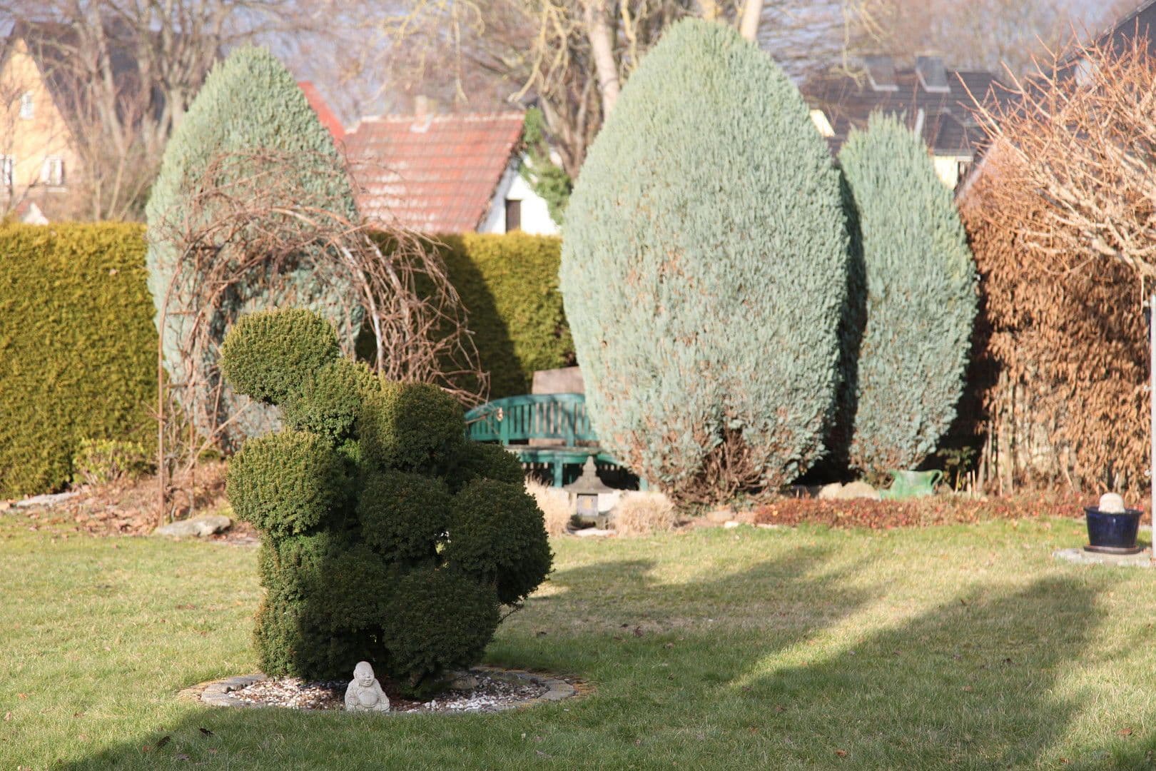 Prodej domu 185 m², pozemek 1.348 m², Lippstädter Straße 18, Erwitte, Severní Porýní-Vestfálsko Prodej domu 185 m², pozemek 1.348 m², Lippstädter Straße 18, Erwitte, Severní Porýní-Vestfálsko