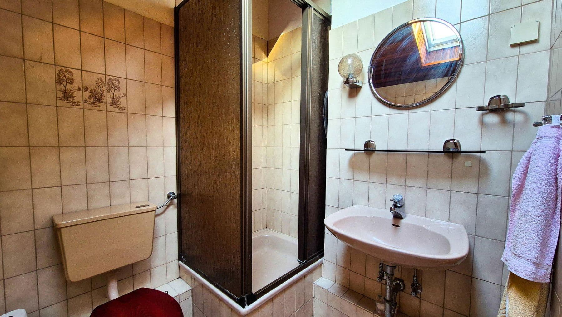 Prodej domu 120 m², pozemek 733 m², Wedel, Šlesvicko-Holštýnsko Prodej domu 120 m², pozemek 733 m², Wedel, Šlesvicko-Holštýnsko