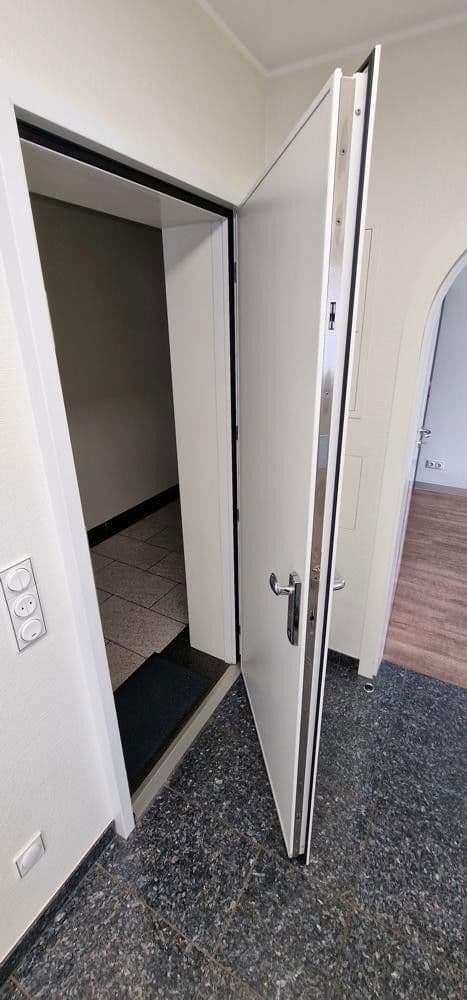 Pronájem kanceláře 70 m², Oederweg 43, Frankfurt am Main, Hessen Pronájem kanceláře 70 m², Oederweg 43, Frankfurt am Main, Hessen