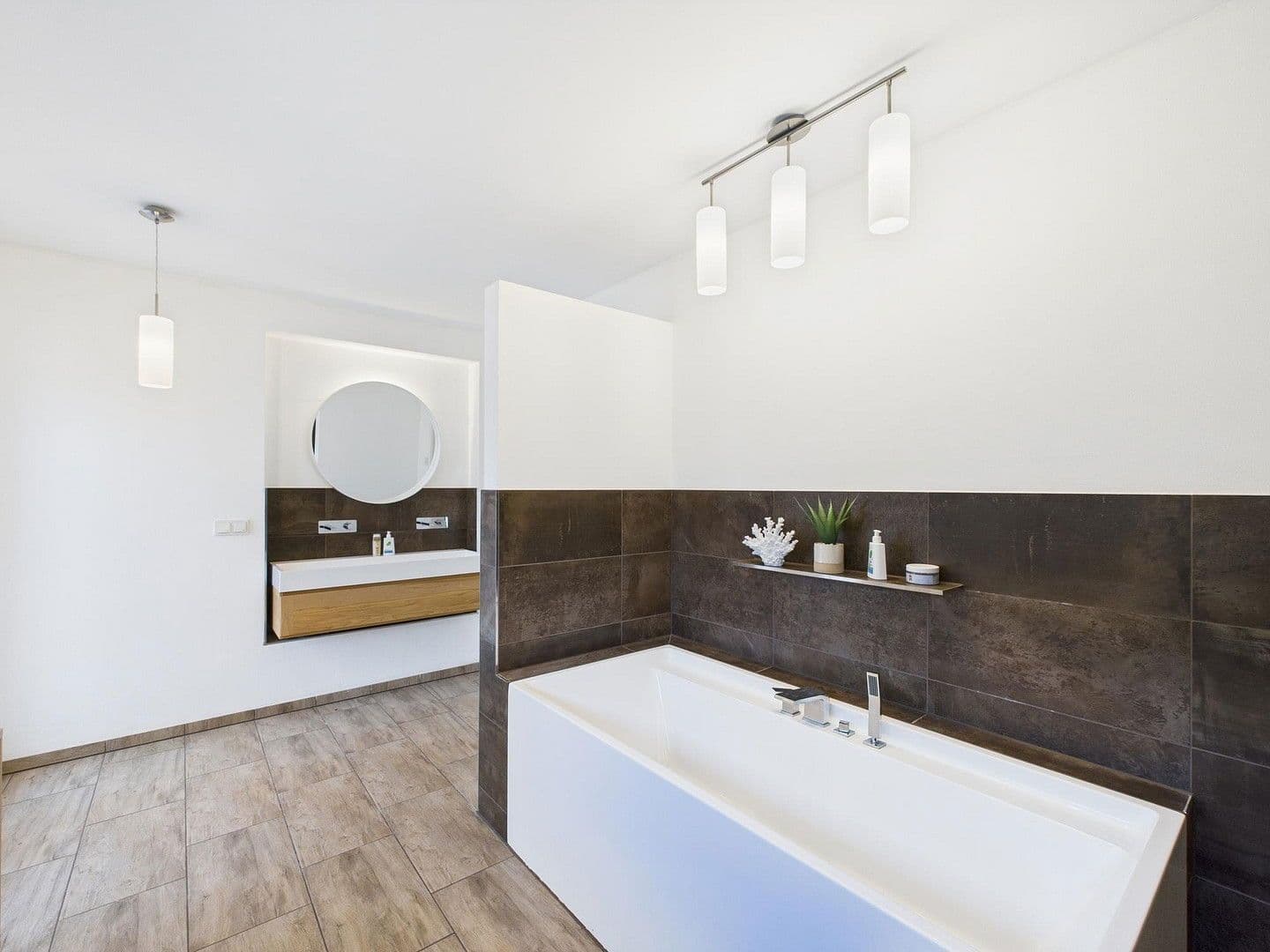 Prodej domu 178 m², pozemek 1.401 m², Mittenwalde, Braniborsko Prodej domu 178 m², pozemek 1.401 m², Mittenwalde, Braniborsko