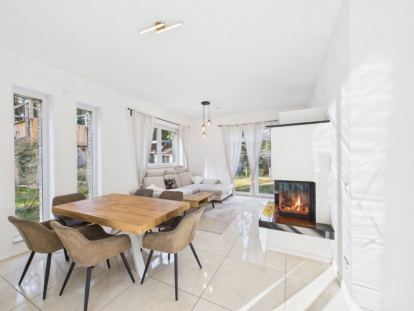 Prodej domu 178 m², pozemek 1.401 m², Mittenwalde, Braniborsko Prodej domu 178 m², pozemek 1.401 m², Mittenwalde, Braniborsko