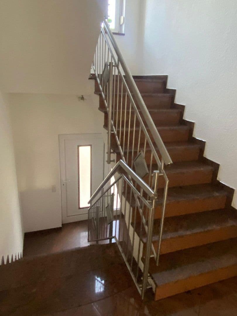 Prodej domu 166 m², pozemek 448 m², Römerberg, Porýní-Falc Prodej domu 166 m², pozemek 448 m², Römerberg, Porýní-Falc