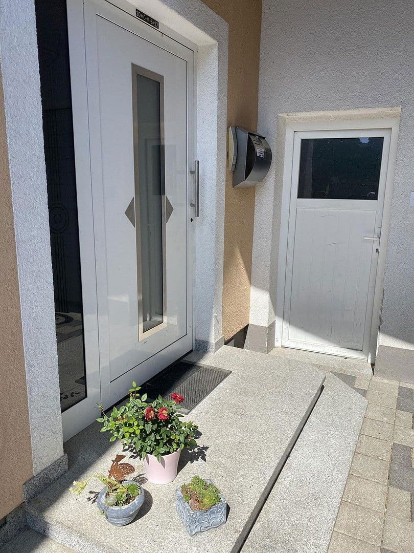 Prodej domu 166 m², pozemek 448 m², Römerberg, Porýní-Falc Prodej domu 166 m², pozemek 448 m², Römerberg, Porýní-Falc