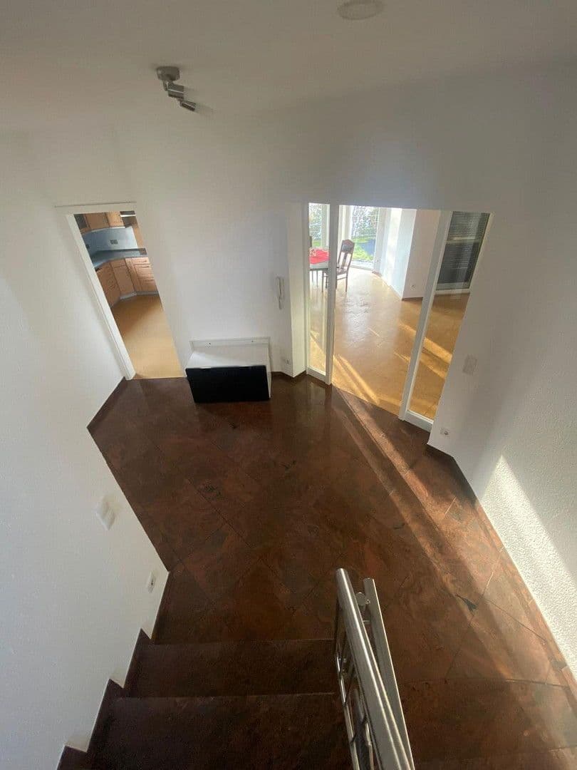 Prodej domu 166 m², pozemek 448 m², Römerberg, Porýní-Falc Prodej domu 166 m², pozemek 448 m², Römerberg, Porýní-Falc