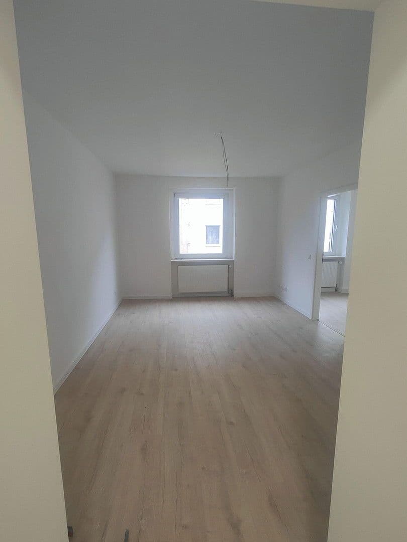 Pronájem bytu 2+1 45 m², Flensburger Str. 50, Wuppertal, Severní Porýní-Vestfálsko Pronájem bytu 2+1 45 m², Flensburger Str. 50, Wuppertal, Severní Porýní-Vestfálsko