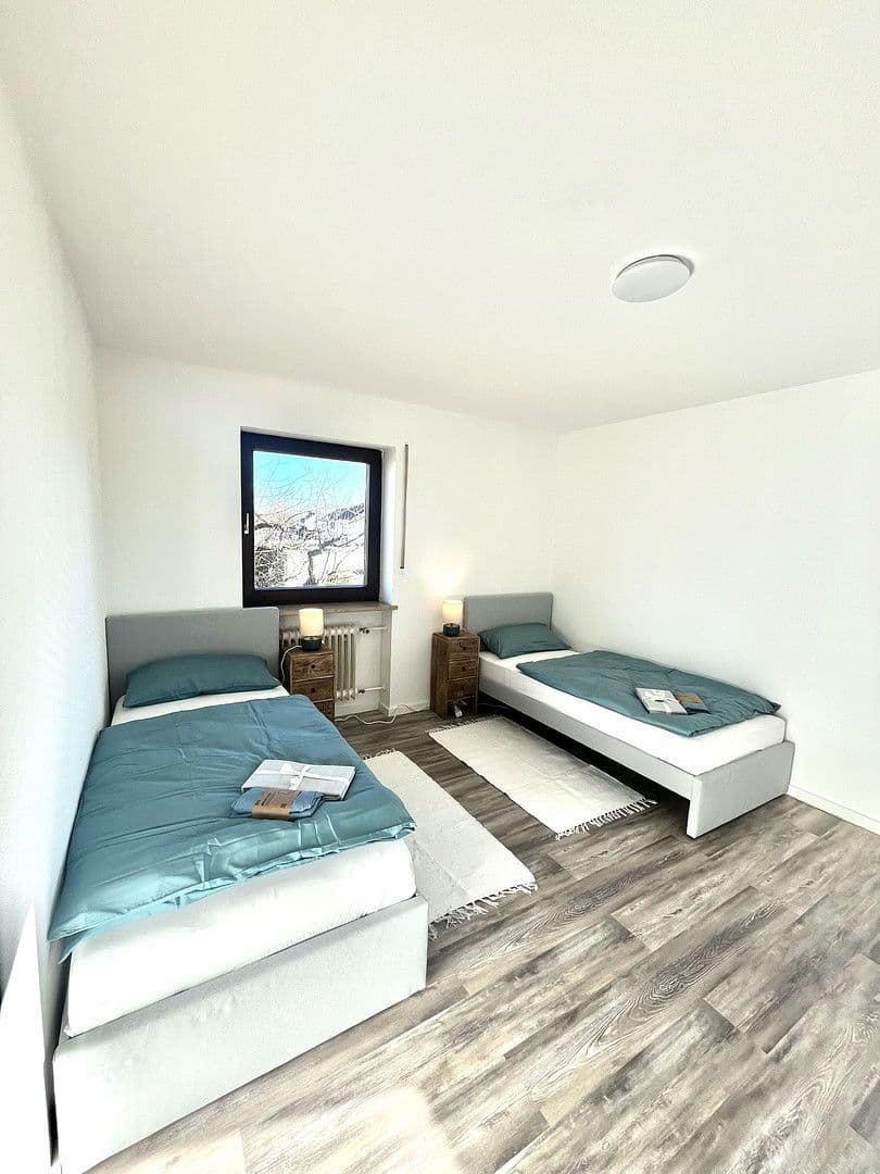 Pronájem bytu 4+1 87 m², Neufahrn bei Freising, Bavorsko Pronájem bytu 4+1 87 m², Neufahrn bei Freising, Bavorsko