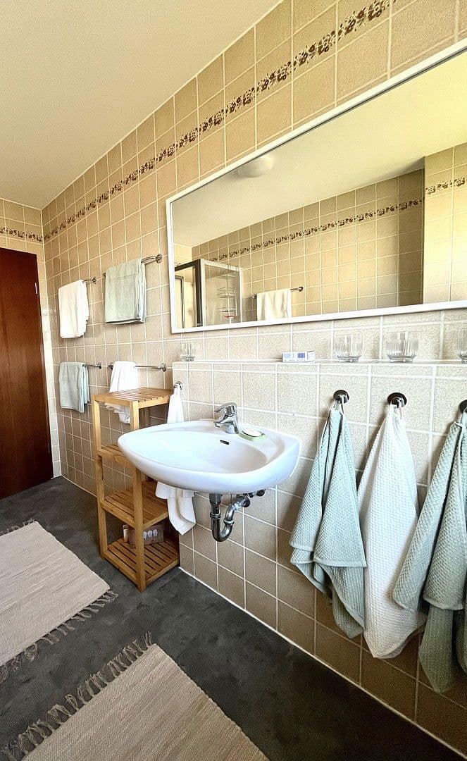 Pronájem bytu 4+1 87 m², Neufahrn bei Freising, Bavorsko Pronájem bytu 4+1 87 m², Neufahrn bei Freising, Bavorsko