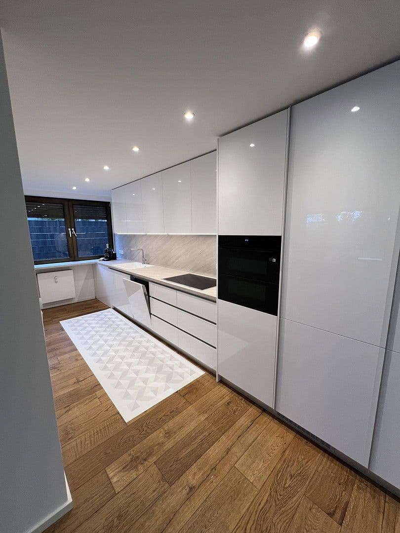 Pronájem bytu 2+kk 95 m², Rubensstraße 12, Düsseldorf, Severní Porýní-Vestfálsko Pronájem bytu 2+kk 95 m², Rubensstraße 12, Düsseldorf, Severní Porýní-Vestfálsko